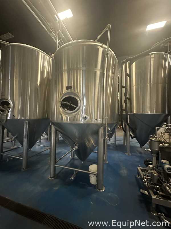 TanqueAlmacenamientoVerticalAceroInoxidable Capacidadaproximadamente 60bbl SpecificBrewingDistilling