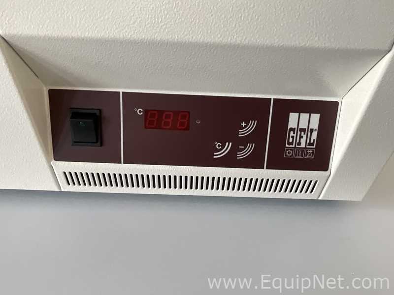 Lote de 2 Baño María / Circulador GFL 1003.  14 Litros