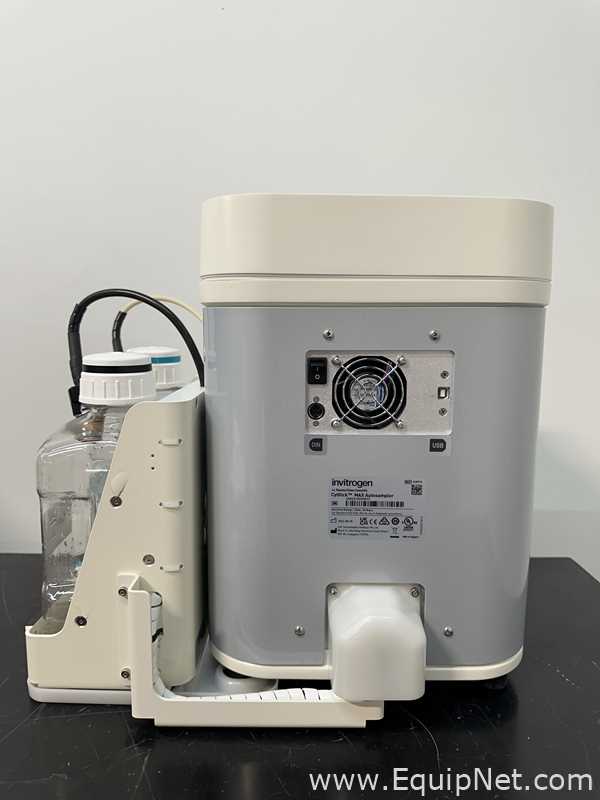 Invitrogen AFC2 Attune NxT Acoustic Focusing Cytometer with Invitrogen CytKick Max Autosampler