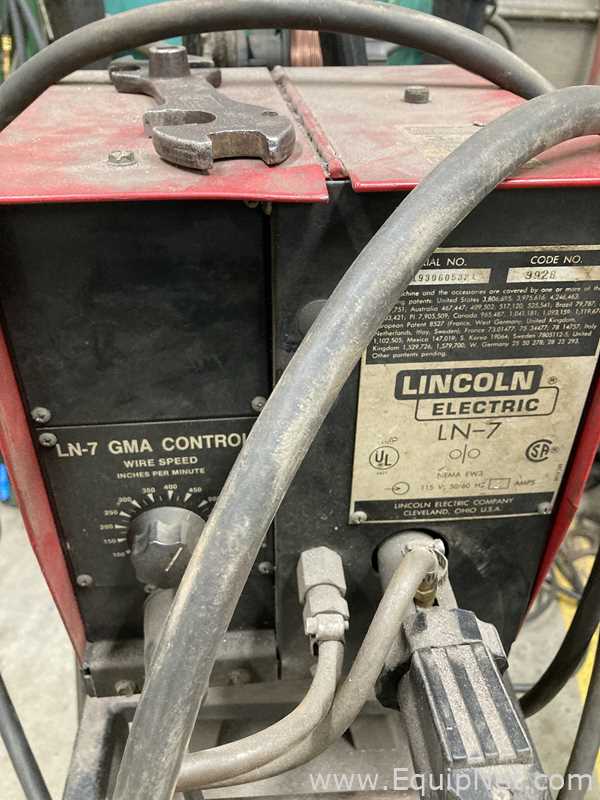 Soldador Lincoln Electric Invertec V300 PRO