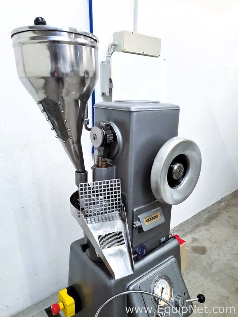 Tableteadora Diaf TM 20