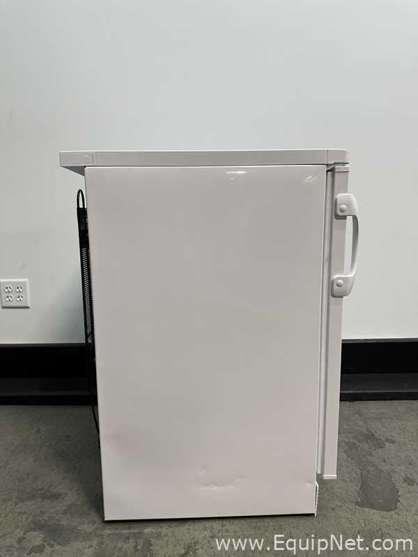 Lot Of Fisher Brand GTFBV05RPSA And 05LREEFSA Isotemp Undercounter Refrigerators