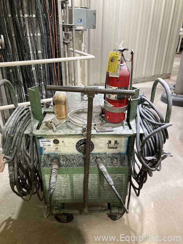 Miller Electric Mfg. Co.  SRH-333 Welder