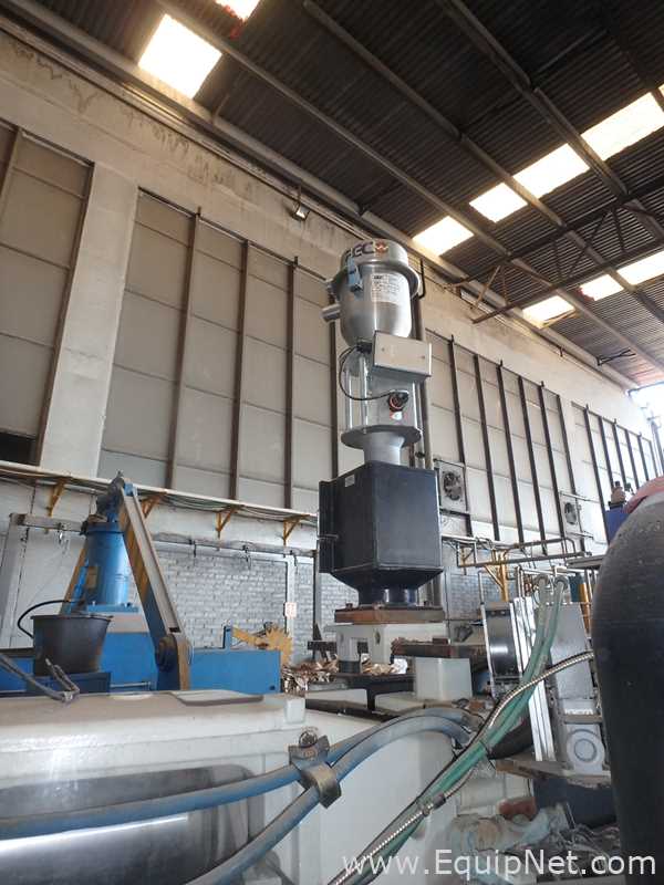 Husky H225 RS55|55 Injection Molding Machine  Clamping force 225 Tons