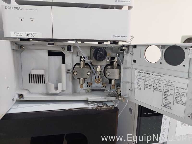 HPLC Shimadzu SIL-30ACMP