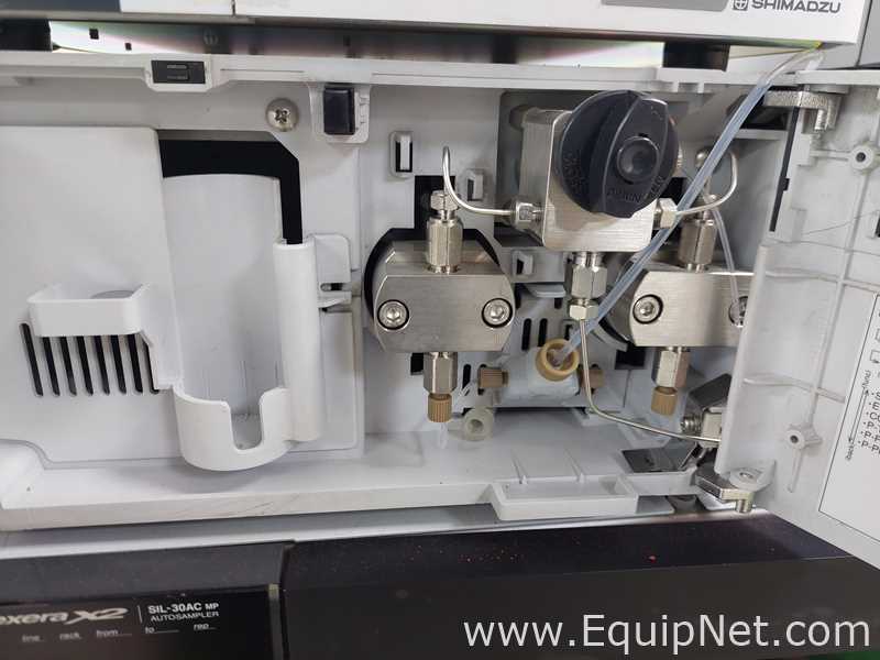 HPLC Shimadzu SIL-30ACMP