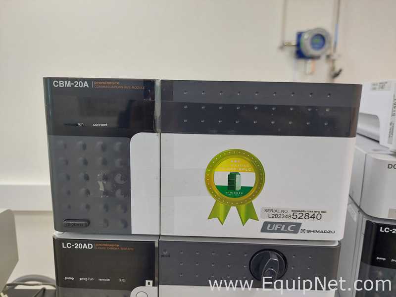 HPLC Shimadzu SIL-30ACMP