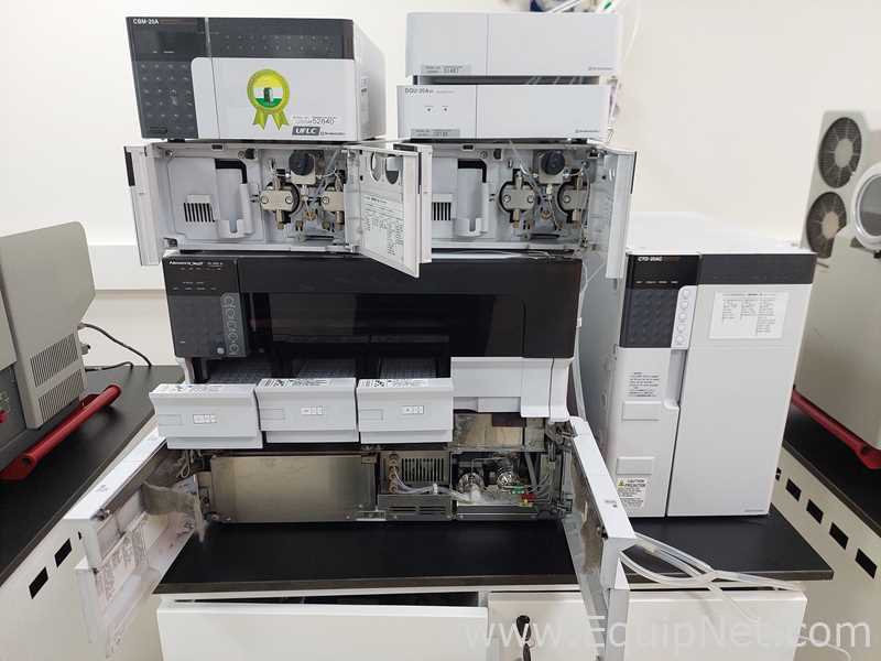 HPLC Shimadzu SIL-30ACMP