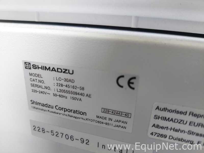 HPLC Shimadzu SIL-30ACMP