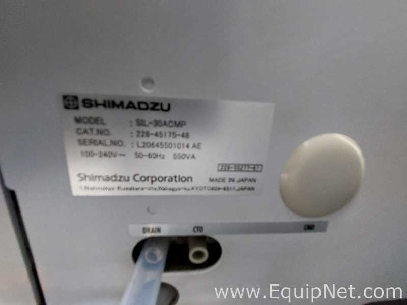 HPLC Shimadzu SIL-30ACMP