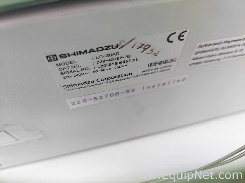 HPLC Shimadzu SIL-30ACMP