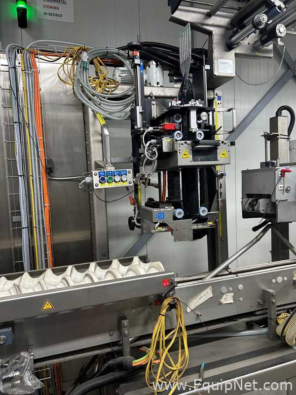 Krones 70cl Glass Bottle 10k/hour Capacity Sleeving and Sanitizing Line