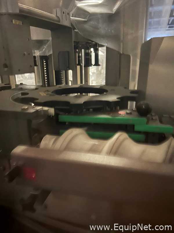 Krones 70cl Glass Bottle 10k/hour Capacity Sleeving and Sanitizing Line