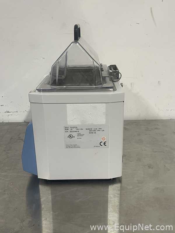 Baño María / Circulador Thermo Fisher Scientific TSGP2S