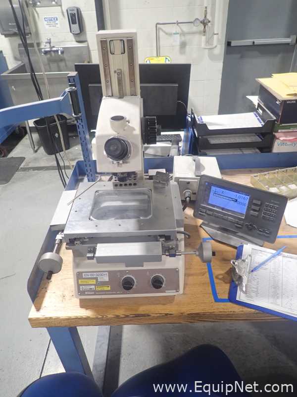 Nikon MM-40 Measuring Microscope