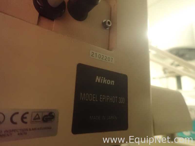 Nikon EPIPHOT 300 Inverted Metallurgical Microscope