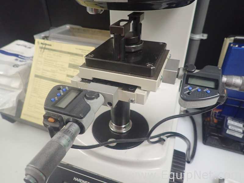 Durômetro Mitutoyo Corporation HM-200