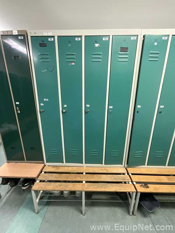 Los aus 2 Lagerschrank  