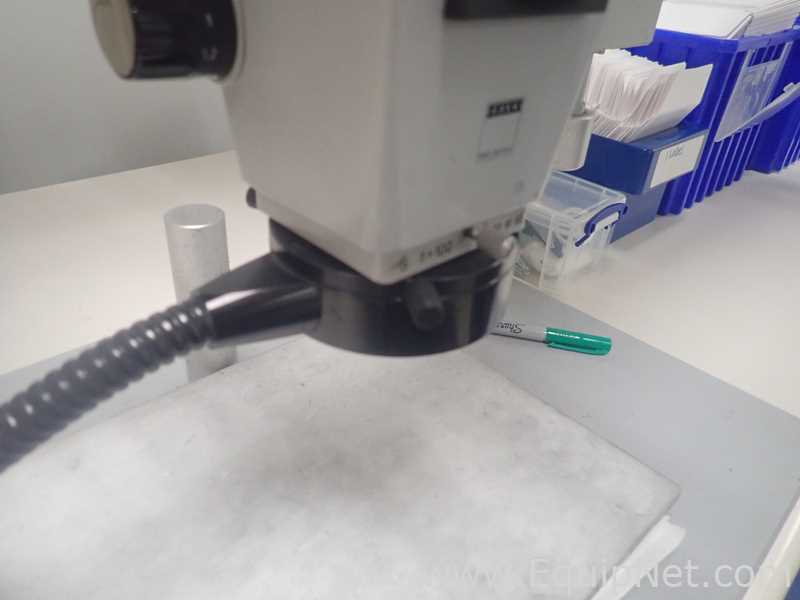 Zeiss STEMI SV 8 Microscope With Focus Teaching Station