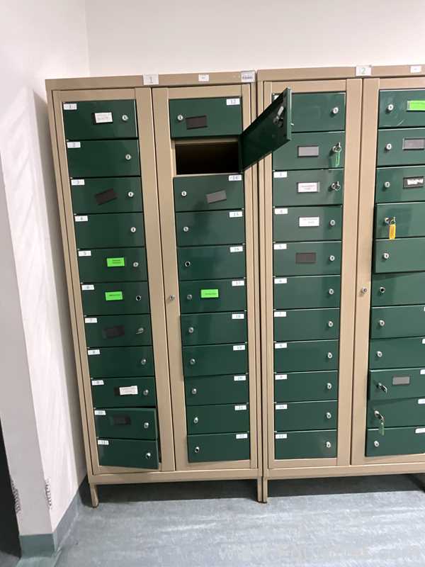 Lote de 2 Gabinete de Almacenamiento Plastmet 
