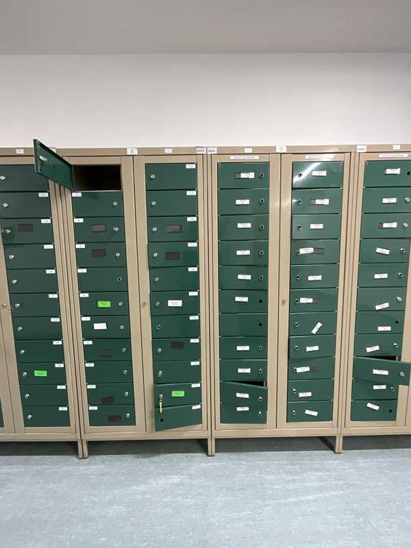 Lote de 2 Gabinete de Almacenamiento Plastmet 