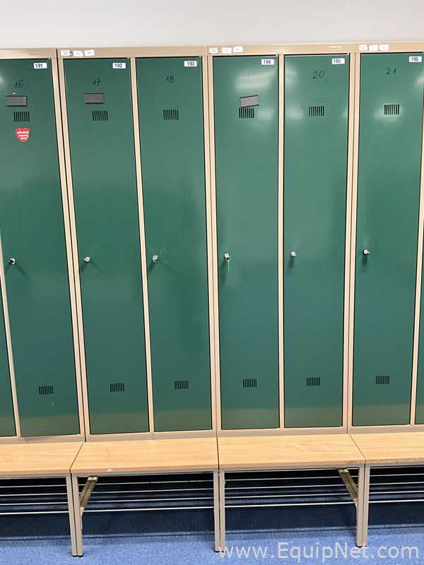Lote de 14 Gabinete de Almacenamiento Plastmet 
