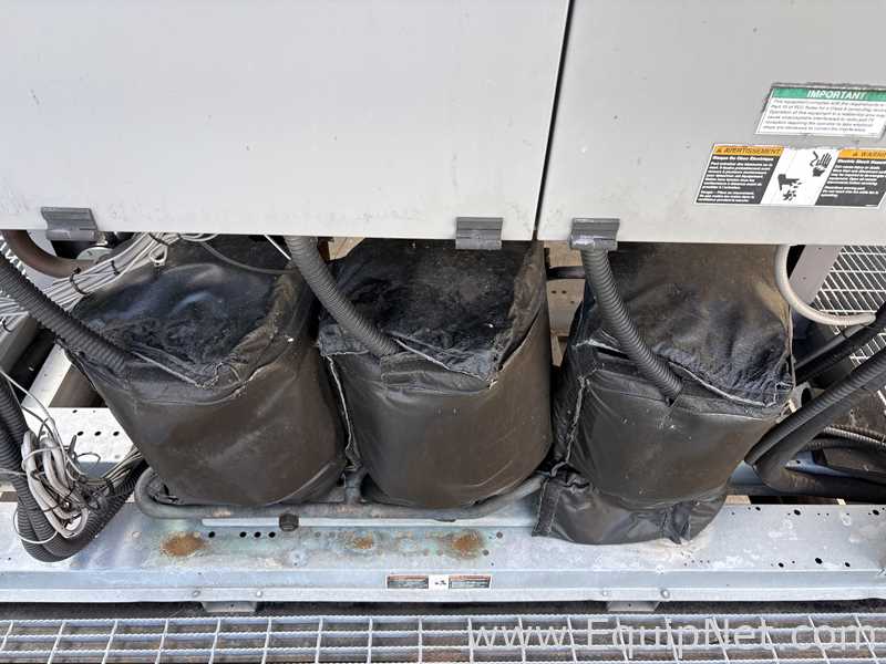 Carrier Corporation Aquasnap Chiller With Two Pumps