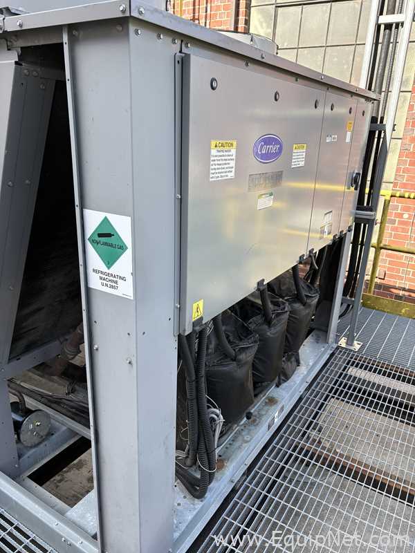 Carrier Corporation Aquasnap Chiller With Two Pumps