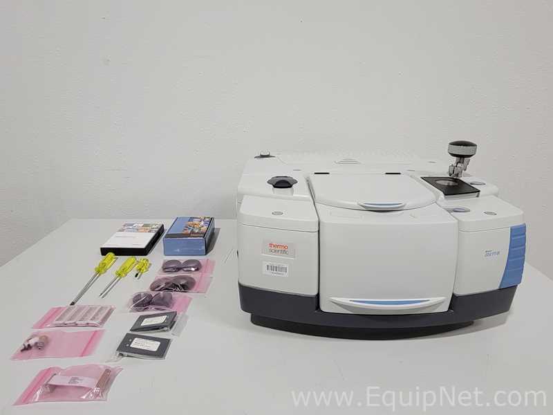 Espectrômetro de Massa Thermo Scientific Nicolet iS50 FT-IR