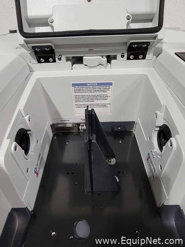 Espectrômetro de Massa Thermo Scientific Nicolet iS50 FT-IR