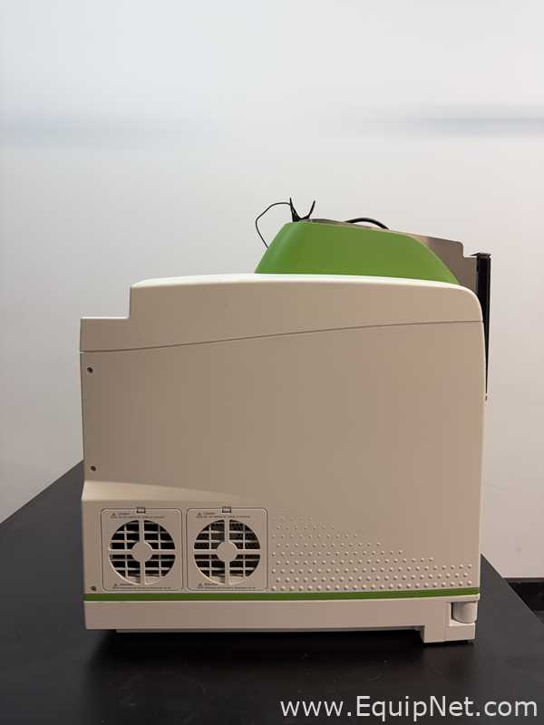 Perkin Elmer PinAAcle 900H Atomic Absorption Spectrometer