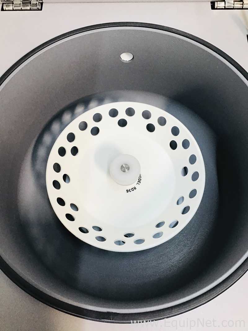 Concentrador Thermo Scientific Savant SpeedVac DNA 130