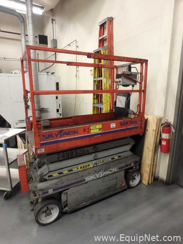Elevador Skyjack SJIII3219