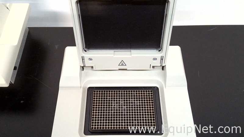 lote de   PCR e Termociclador Bio-Rad 