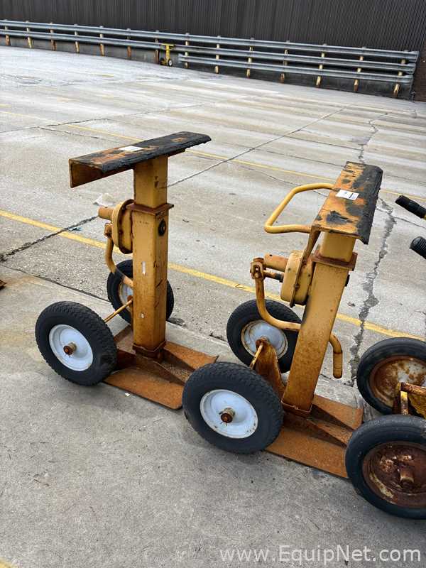Lot Of Fourteen Various Trailer Stands
