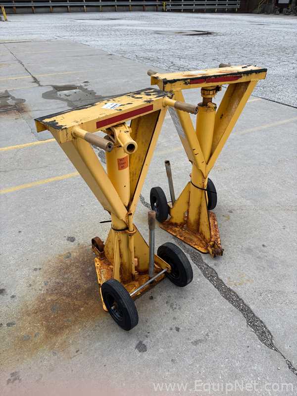 Lot Of Fourteen Various Trailer Stands