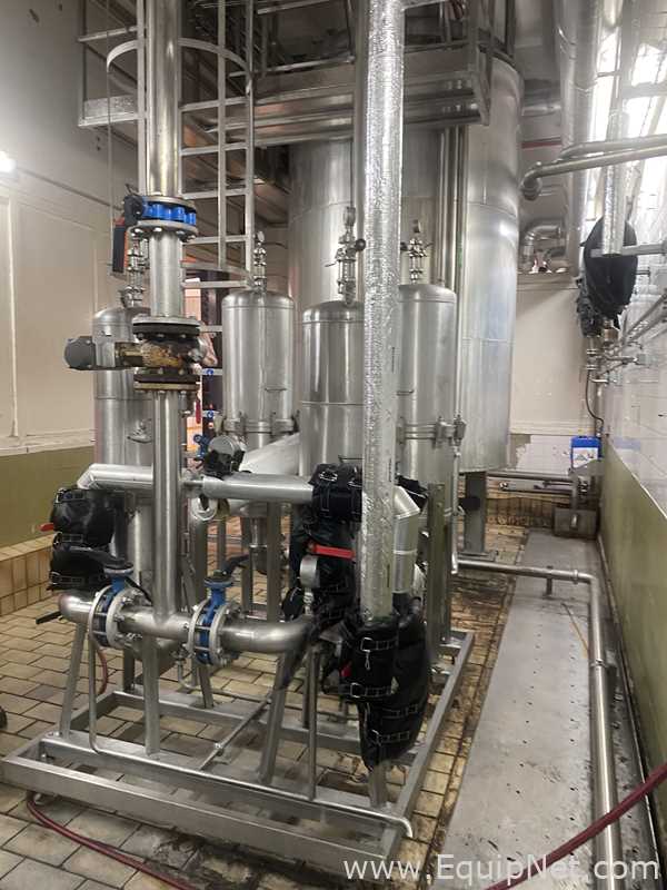 Vertical Tank with Filter Products Europe Filter Skid