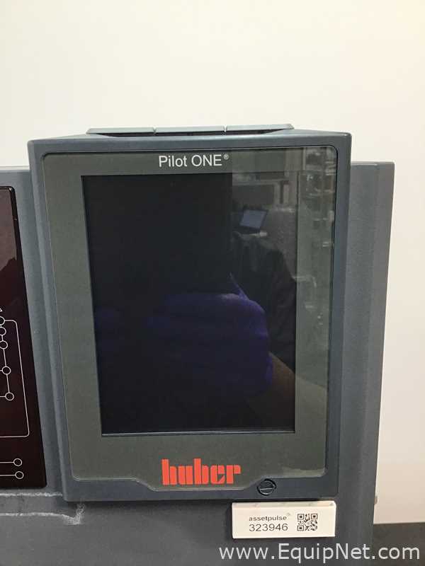IKA HS 501 D S1 Digital Shaker With Huber Unistat 705 Chiller