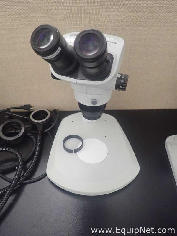 Microscópio Olympus SZ61