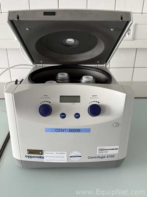 Eppendorf 5702 Laboratory Centrifuge