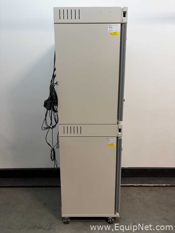 VWR 3074 Double Stacked 6.5 cubic foot Water-Jacketed CO2 Laboratory Incubators