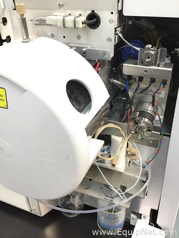 Agilent Technologies 6520 Accurate-Mass Q-TOF LC-MS Mass Spectrometer