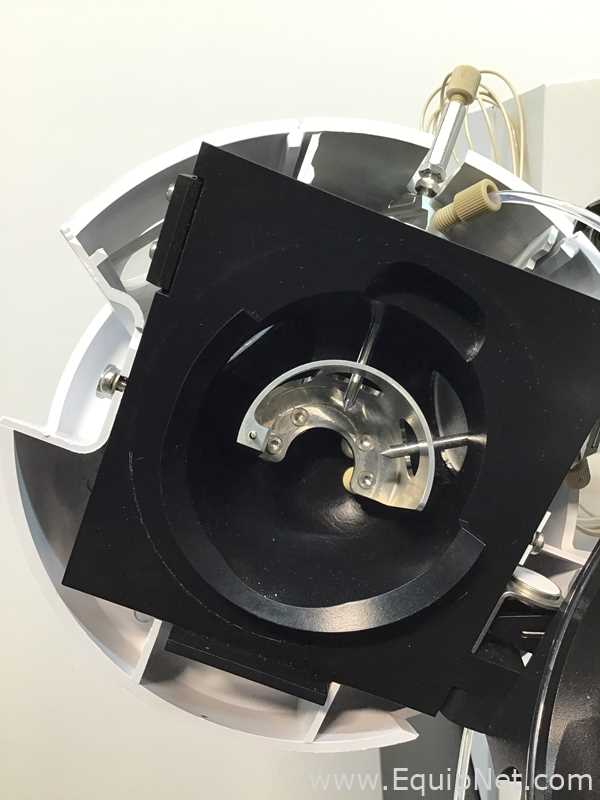 Agilent Technologies 6520 Accurate-Mass Q-TOF LC-MS Mass Spectrometer