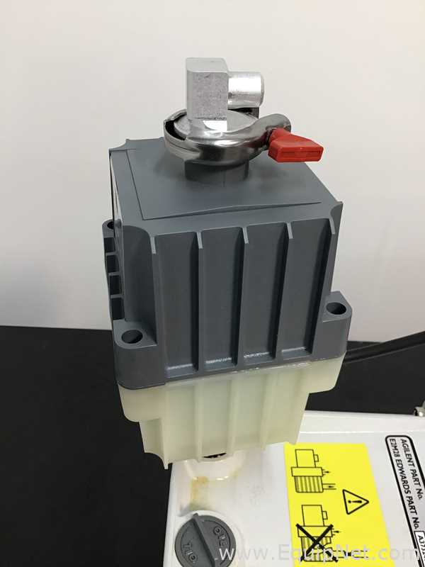 Agilent Technologies 6520 Accurate-Mass Q-TOF LC-MS Mass Spectrometer
