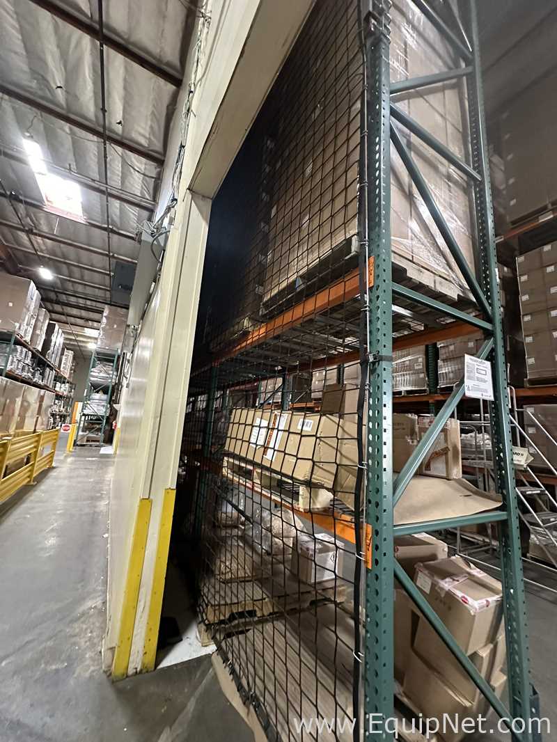 Pallet Rack With Wire Mesh Backing