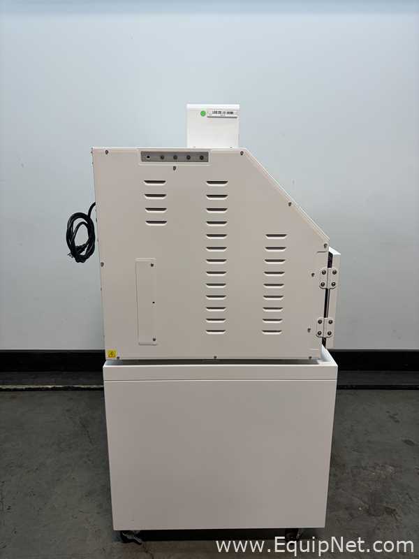 Sheldon Manufacturing Inc. Bactron III Anaerobic Environmental Workstation And Glove Box