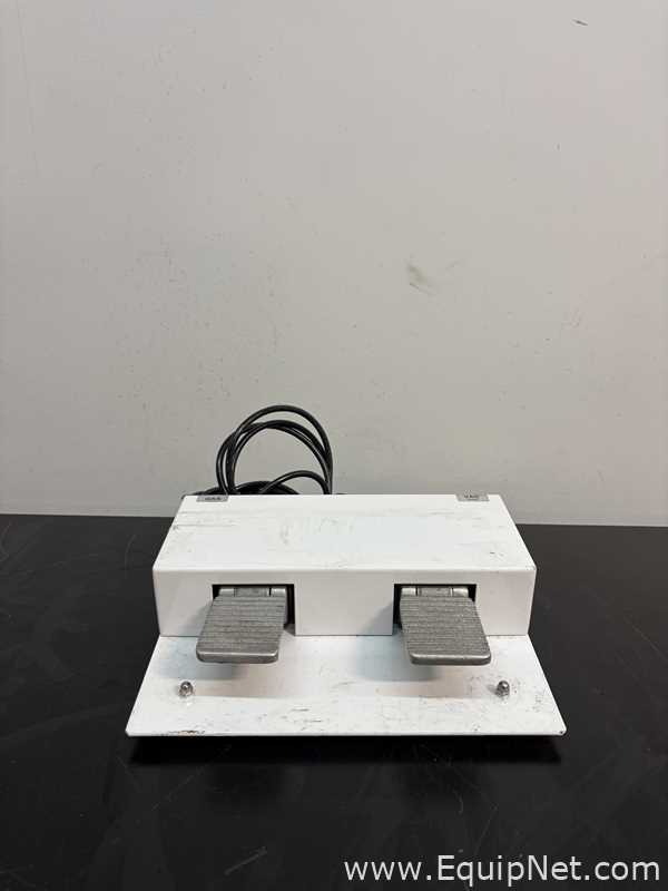Sheldon Manufacturing Inc. Bactron III Anaerobic Environmental Workstation And Glove Box