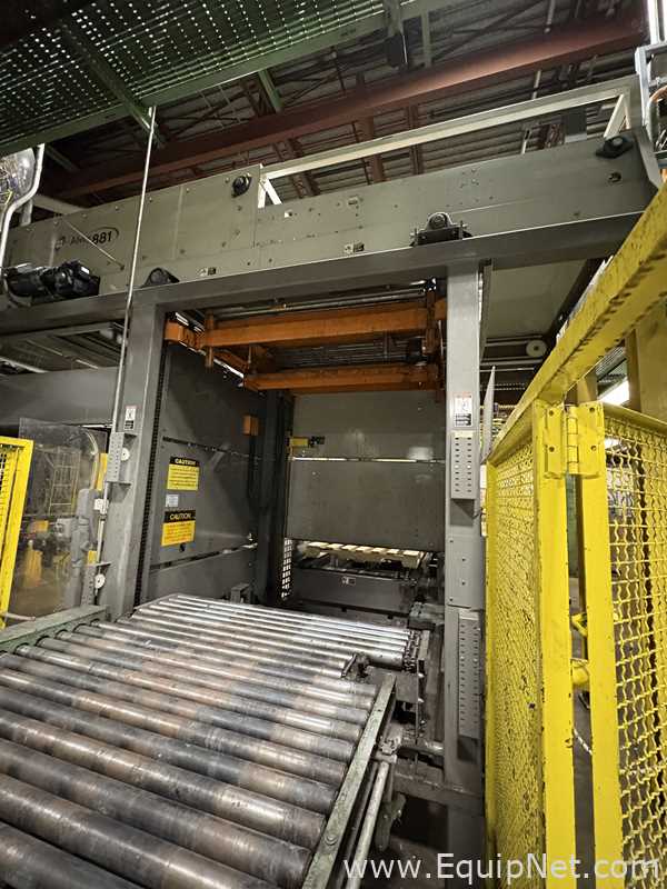 Alvey Series 300 Palletizer With Lantech Stretch Wrapper
