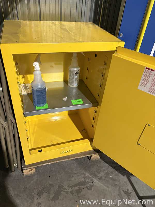 lote de   Equipamentos Diversos para Fábricas Various 