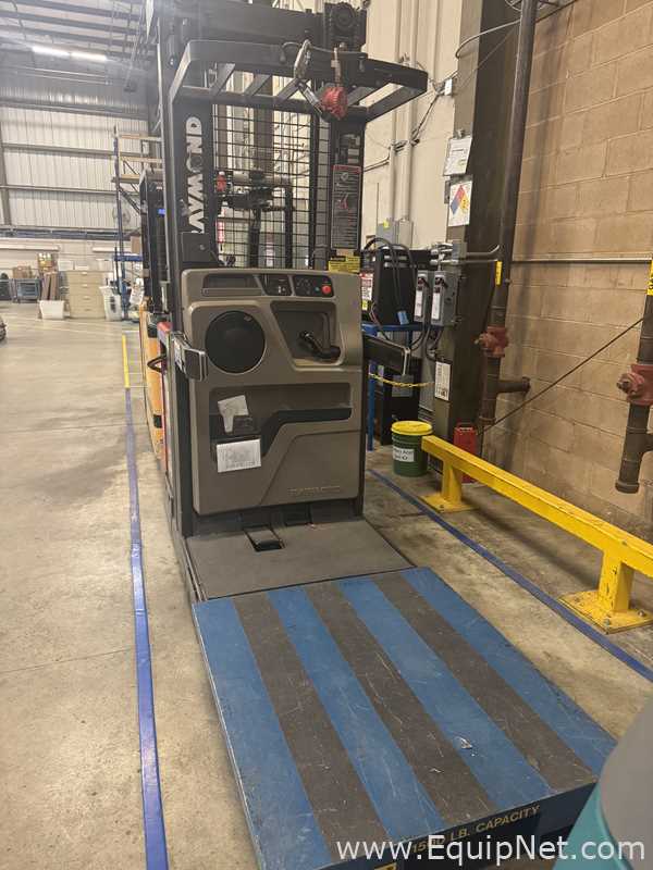Montacargas The Raymond Corporation EASI-OPC30TT